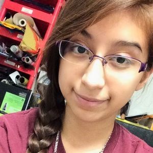 Meet your Posher, Lorena